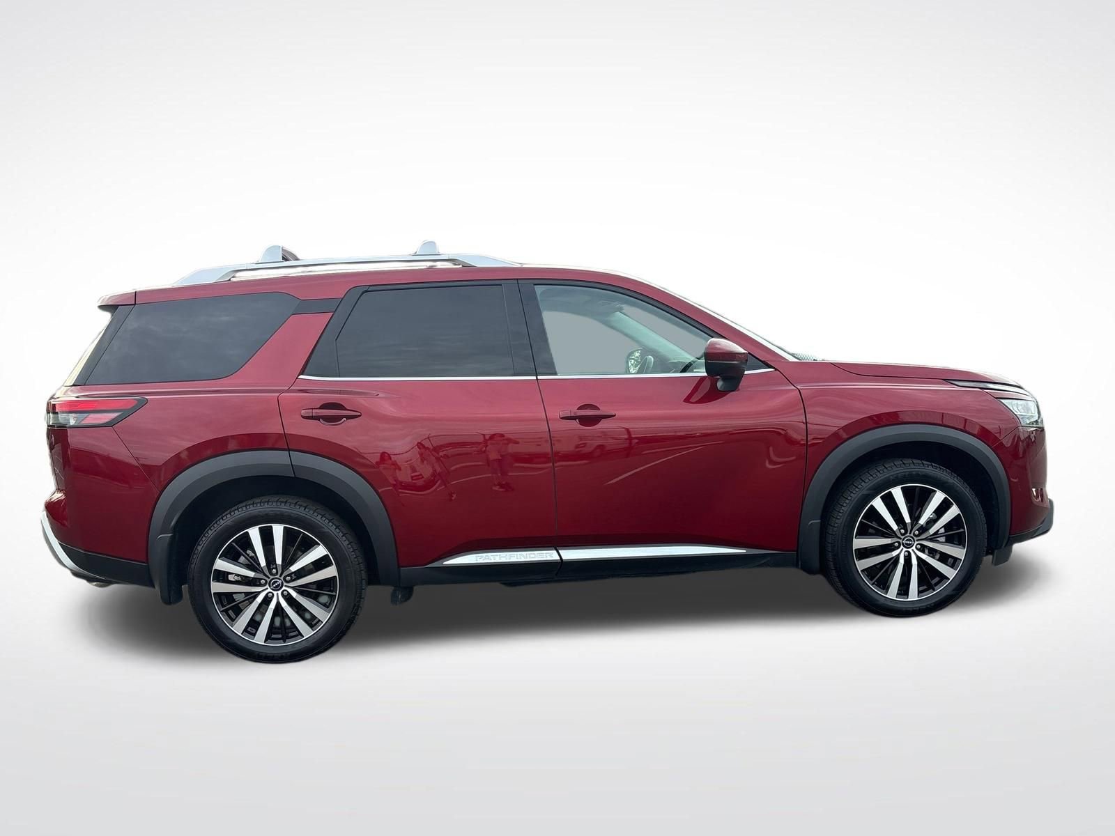 Used 2024 Nissan Pathfinder Platinum AWD/4WD image 5