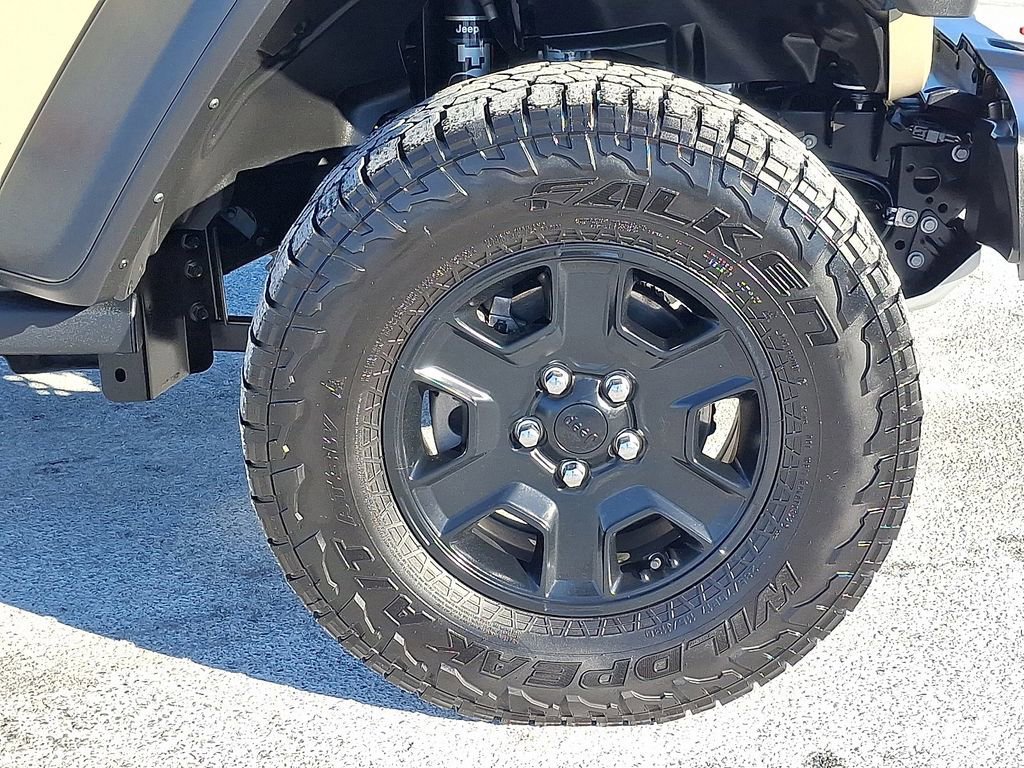 Used 2022 Jeep Gladiator Mojave w/ LED Lighting Group image 8