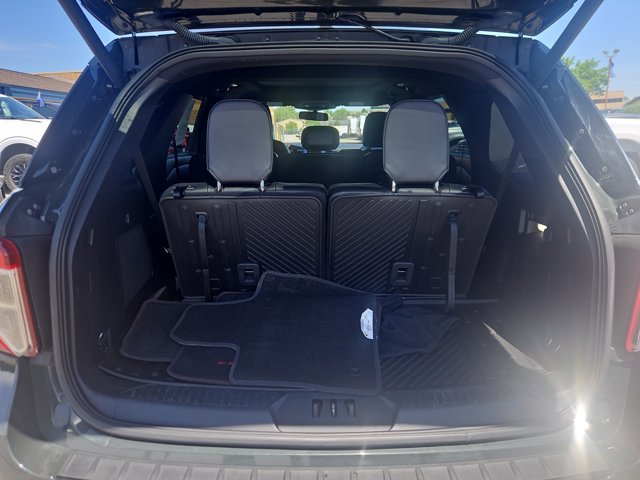 Certified 2022 Ford Explorer ST-Line w/ Class IV Trailer Tow Package AWD/4WD image 9