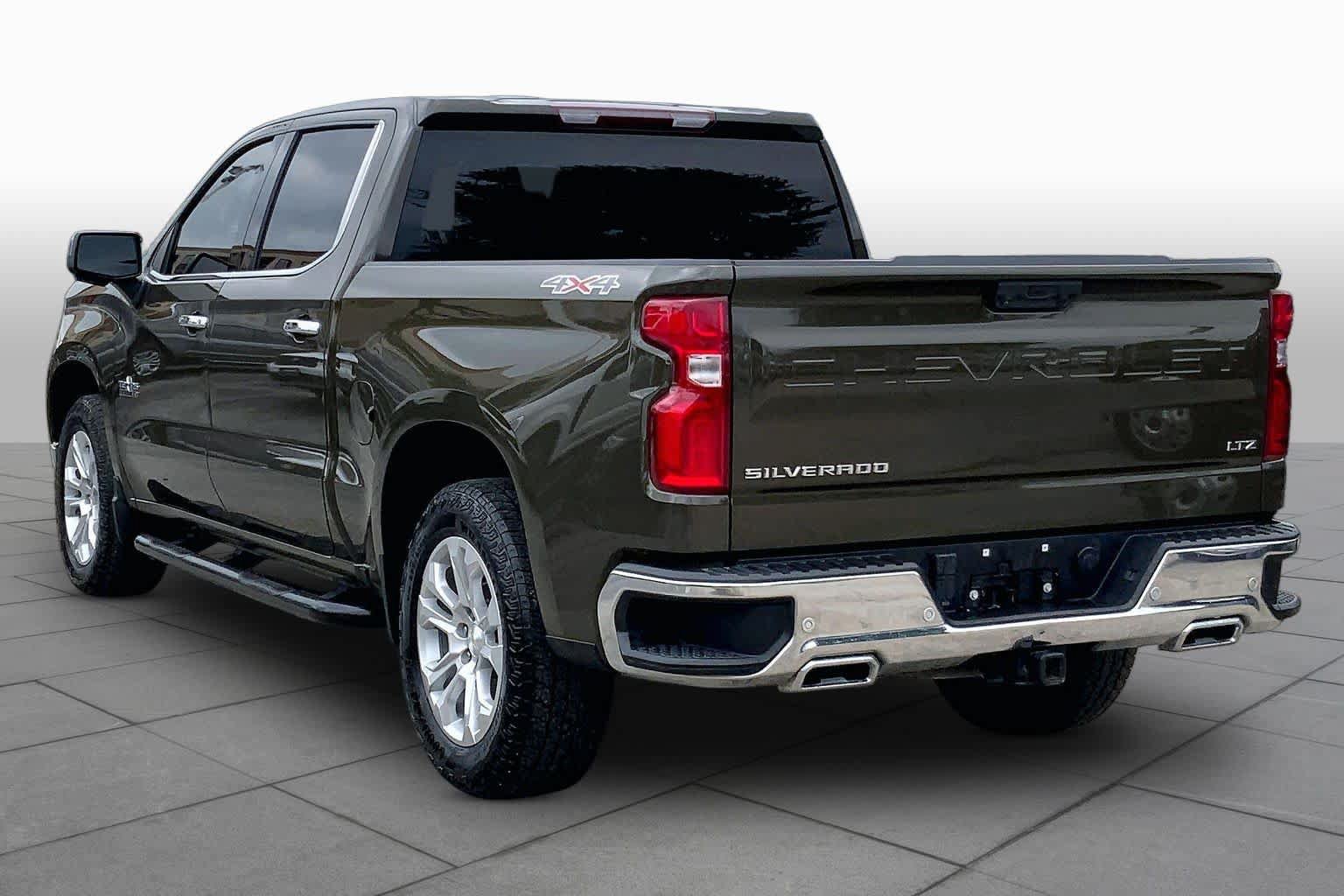 Used 2023 Chevrolet Silverado 1500 LTZ AWD/4WD image 12