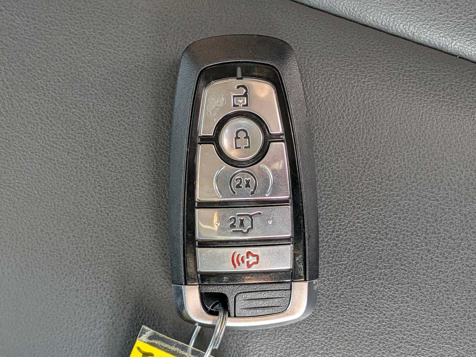 Certified 2025 Ford Explorer Active w/ Active Comfort Package AWD/4WD image 29