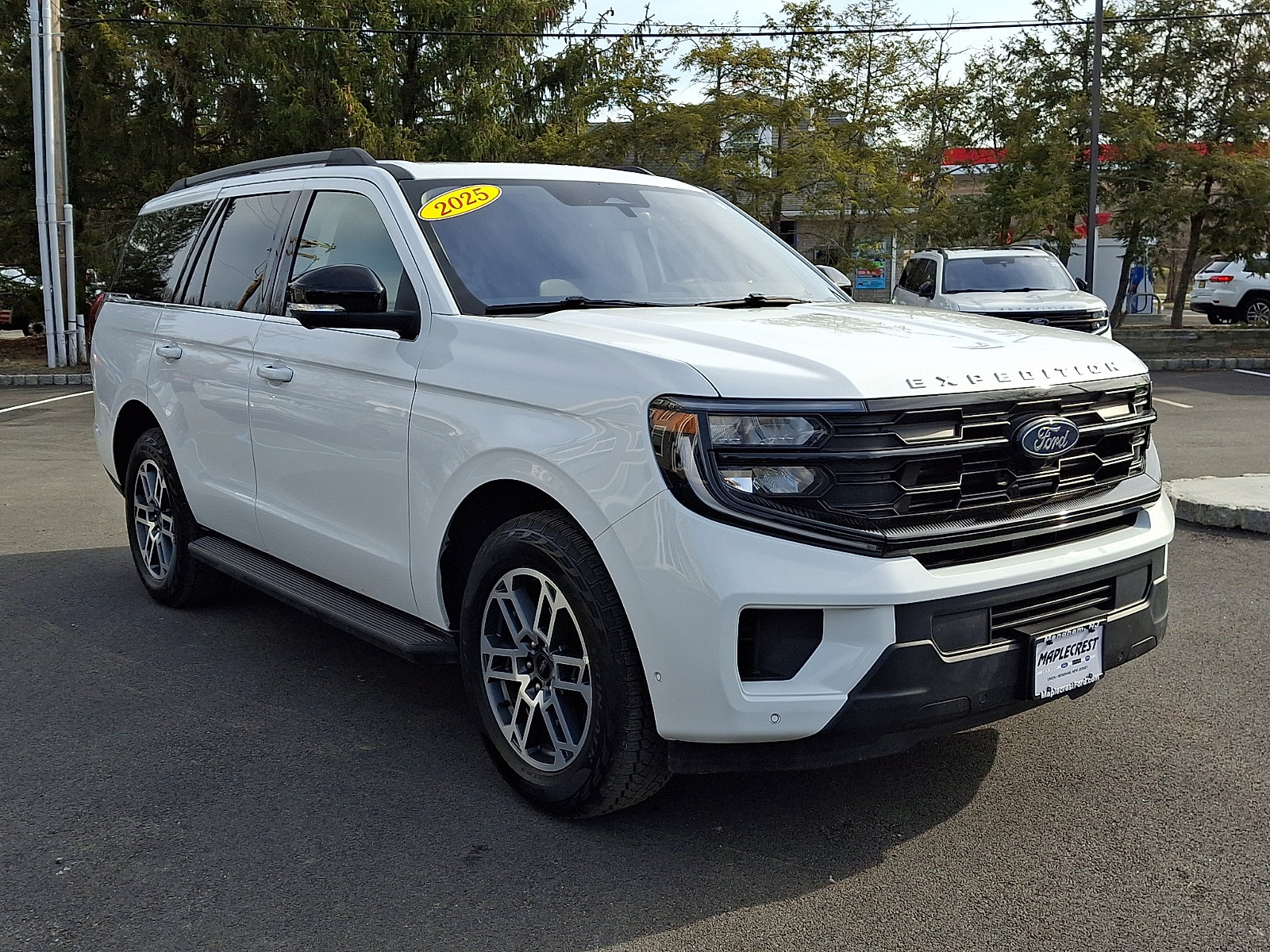 Certified 2025 Ford Expedition Active AWD/4WD image 3