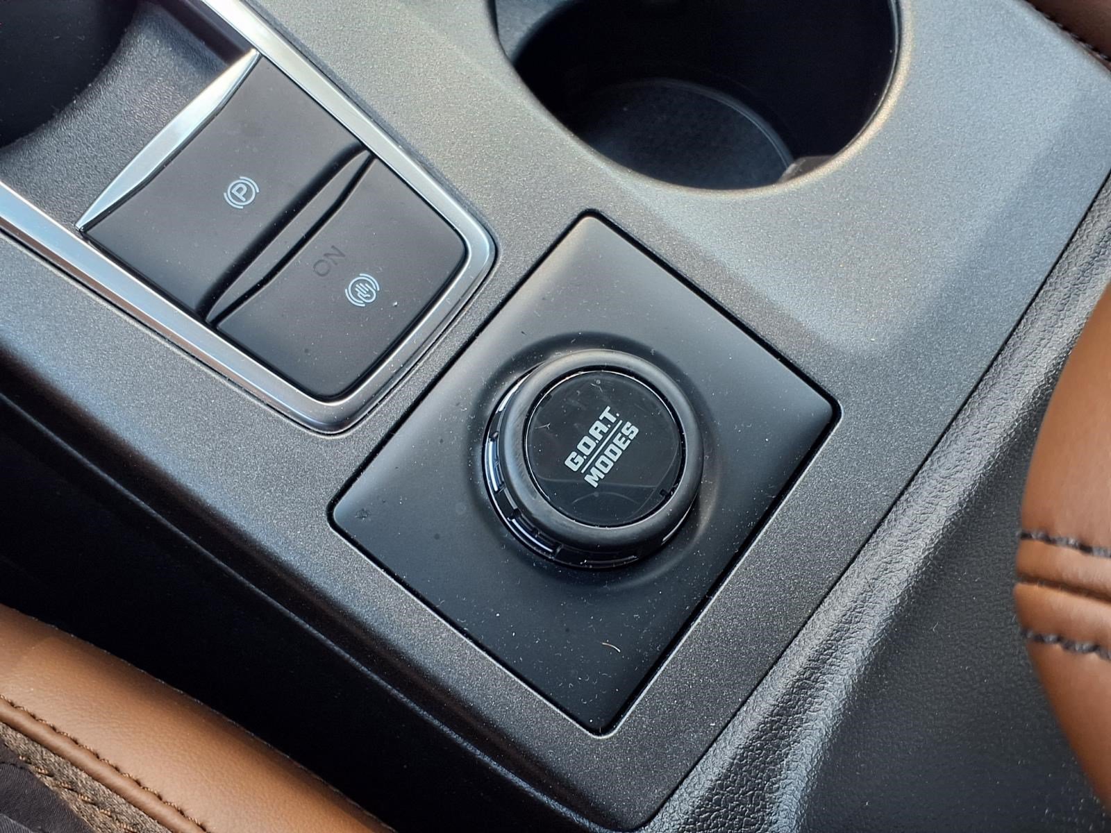Certified 2025 Ford Bronco Sport Outer Banks w/ Outer Banks Tech Package+ AWD/4WD image 21