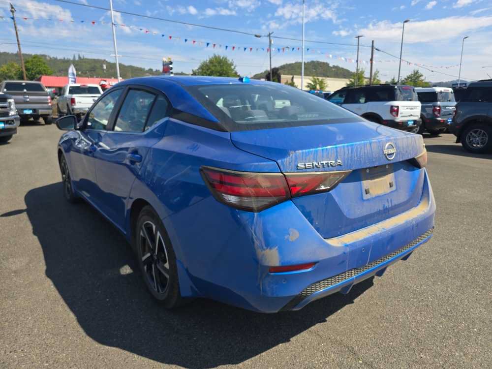 Used 2024 Nissan Sentra SV FWD image 16