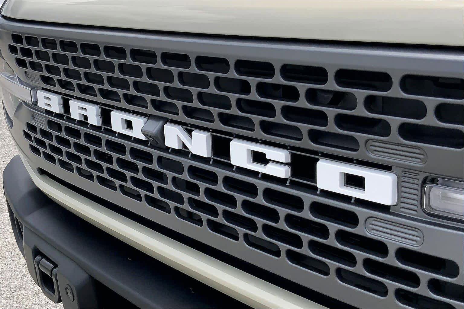 Certified 2025 Ford Bronco Badlands AWD/4WD image 31