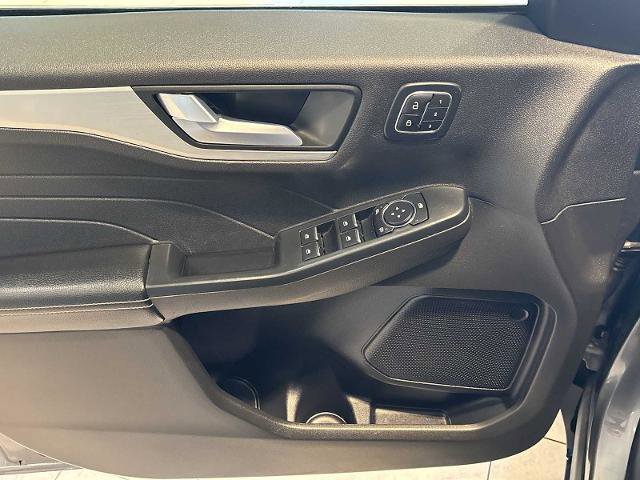 Certified 2024 Ford Escape Platinum AWD/4WD image 21