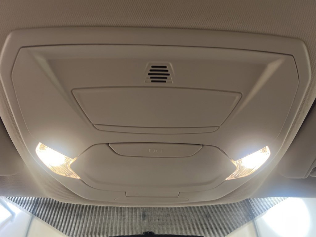 Certified 2018 Ford Escape SE w/ SE Sync 3 Package image 23