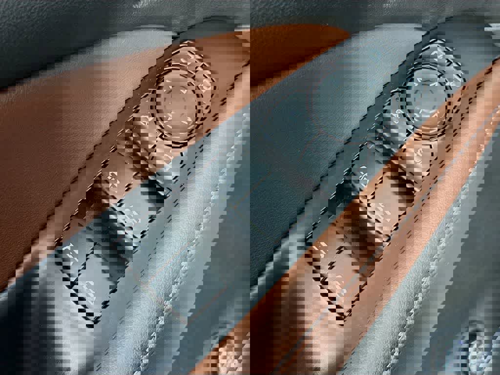 Used 2021 Buick Enclave Avenir w/ Avenir Technology Package image 29