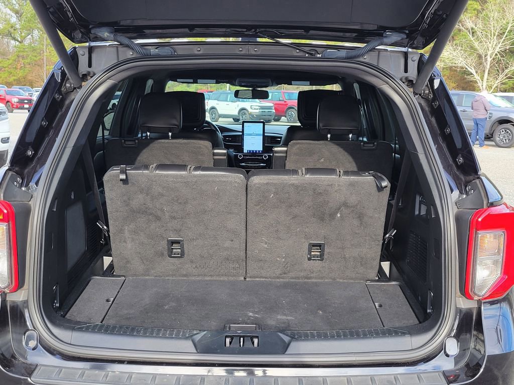 Certified 2022 Ford Explorer ST w/ Equipment Group 401A image 12