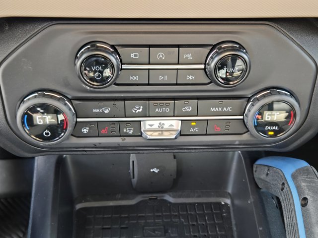Certified 2024 Ford Bronco Wildtrak AWD/4WD image 17