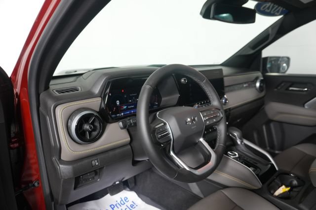 Used 2026 Chevrolet Colorado ZR2 w/ Technology Package AWD/4WD image 28