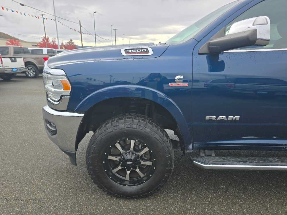 Used 2019 RAM 3500 Laramie w/ Chrome Appearance Group AWD/4WD image 19