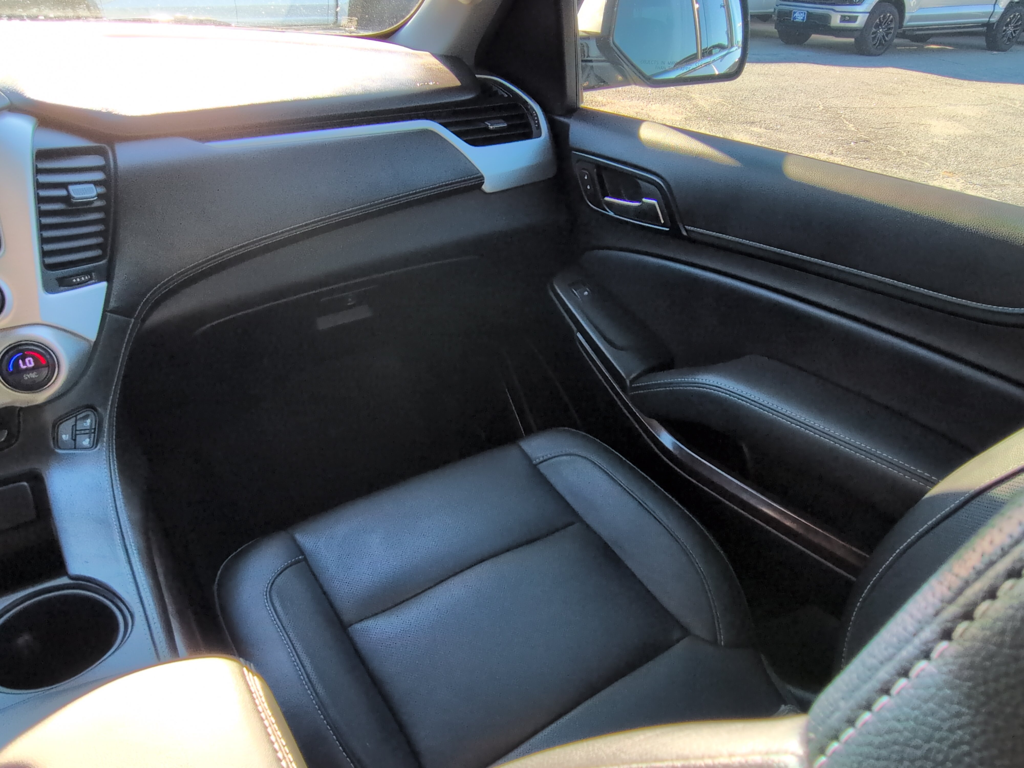 Used 2019 GMC Yukon SLT w/ Premium Edition RWD image 15