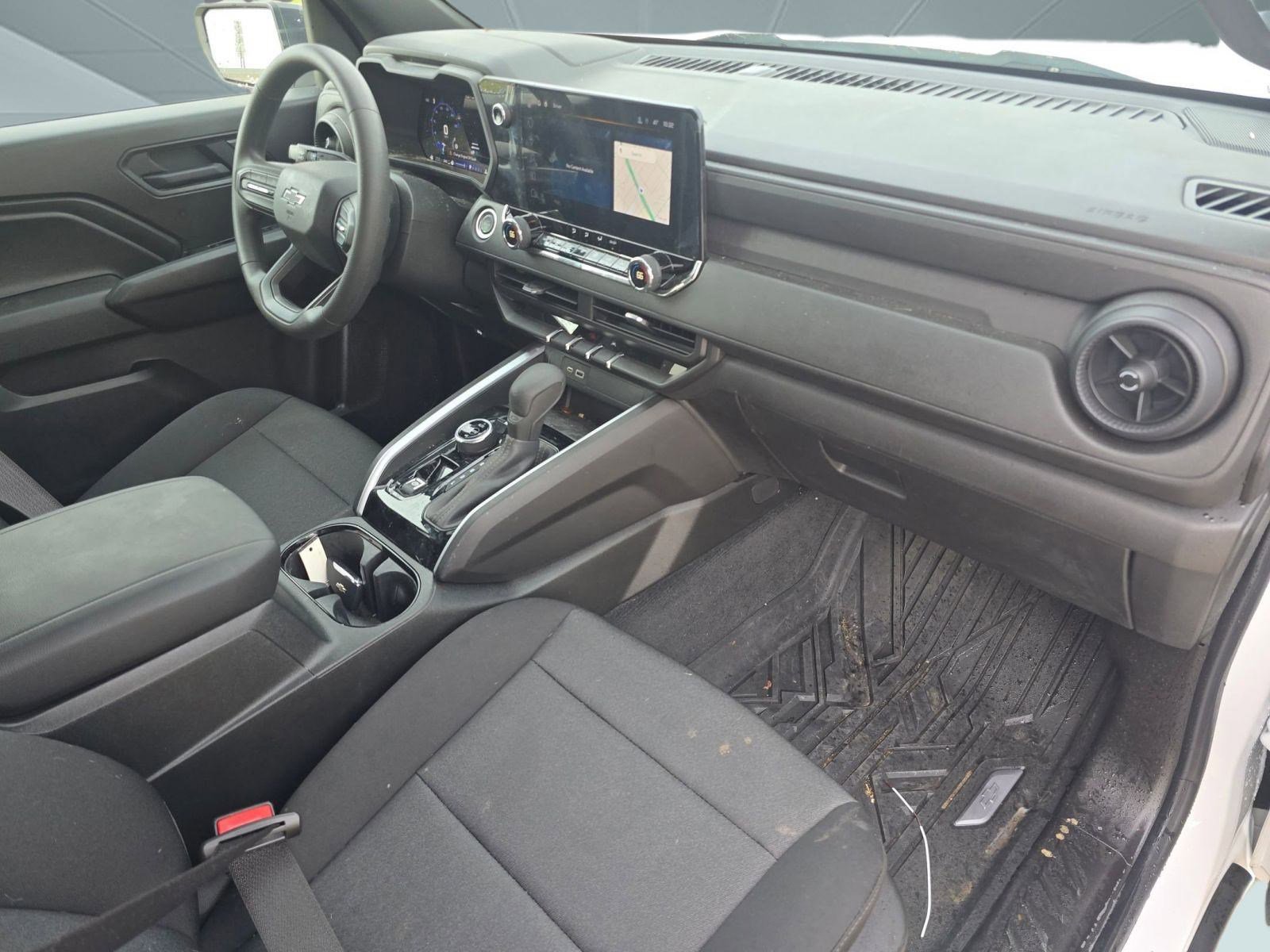 Used 2025 Chevrolet Colorado Trail Boss image 30