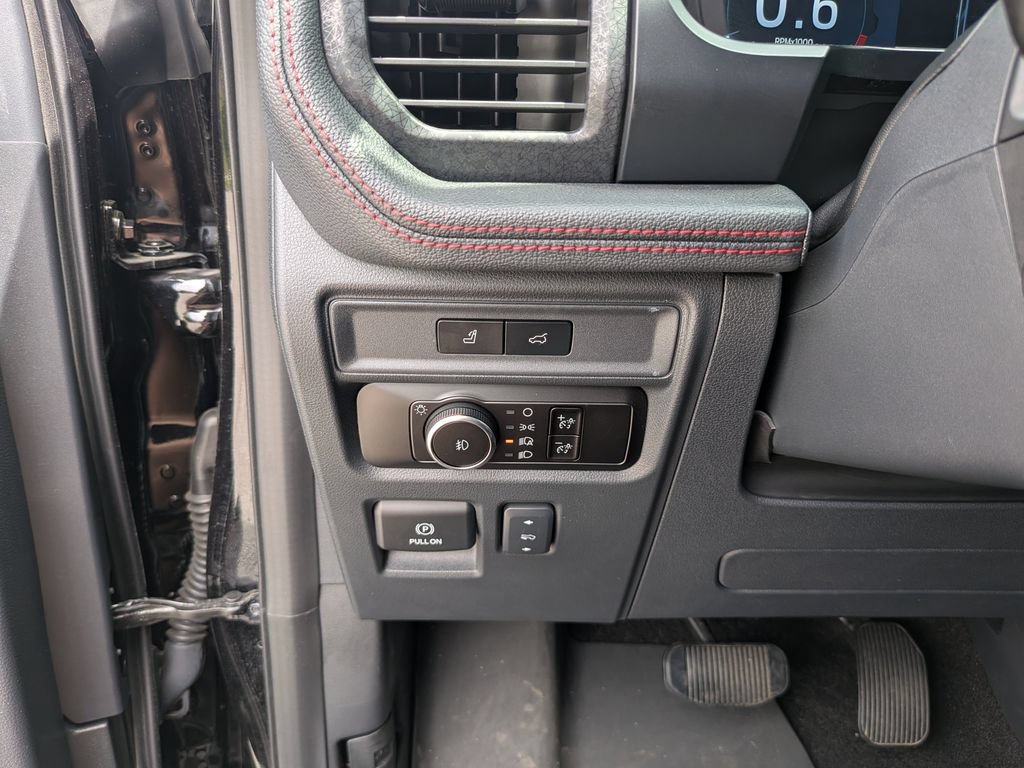 Certified 2023 Ford Expedition Limited RWD image 35