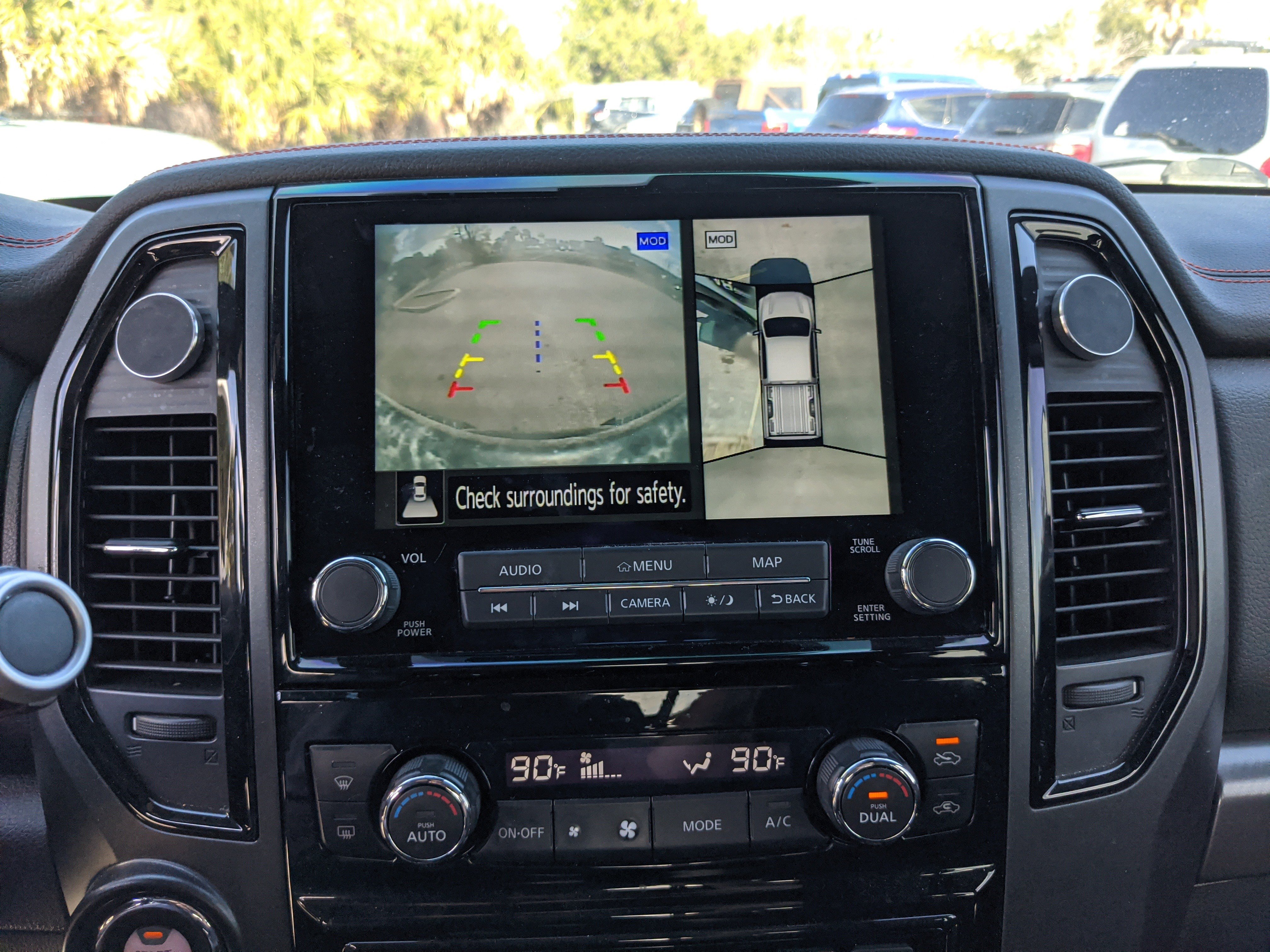 Used 2021 Nissan Titan PRO-4X w/ Pro-4x Convenience Package image 23