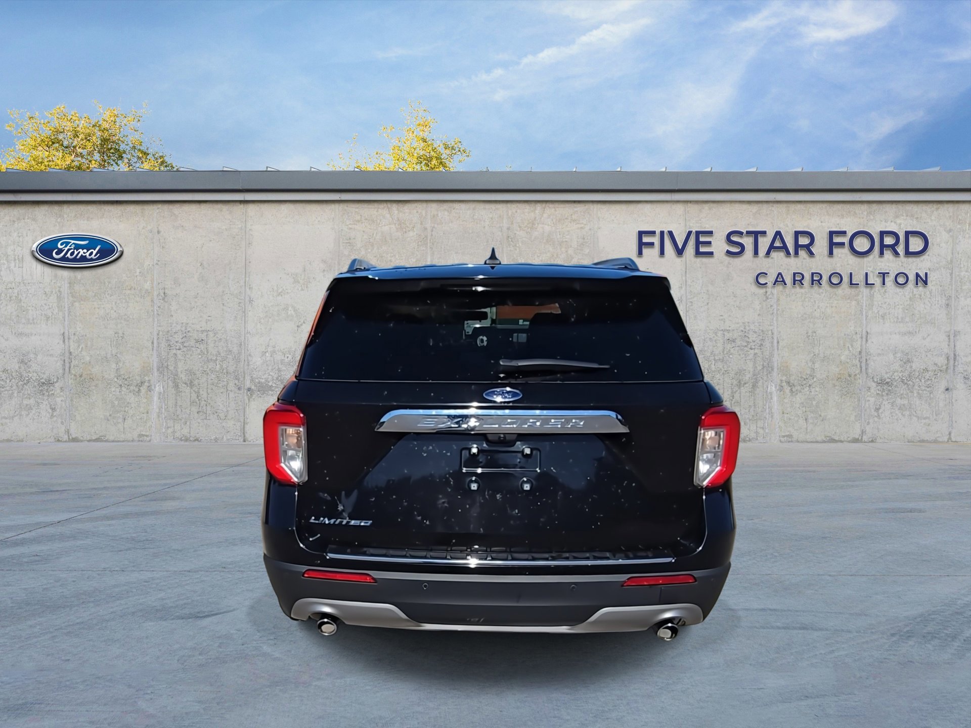 Certified 2023 Ford Explorer Limited w/ Equipment Group 301A image 4