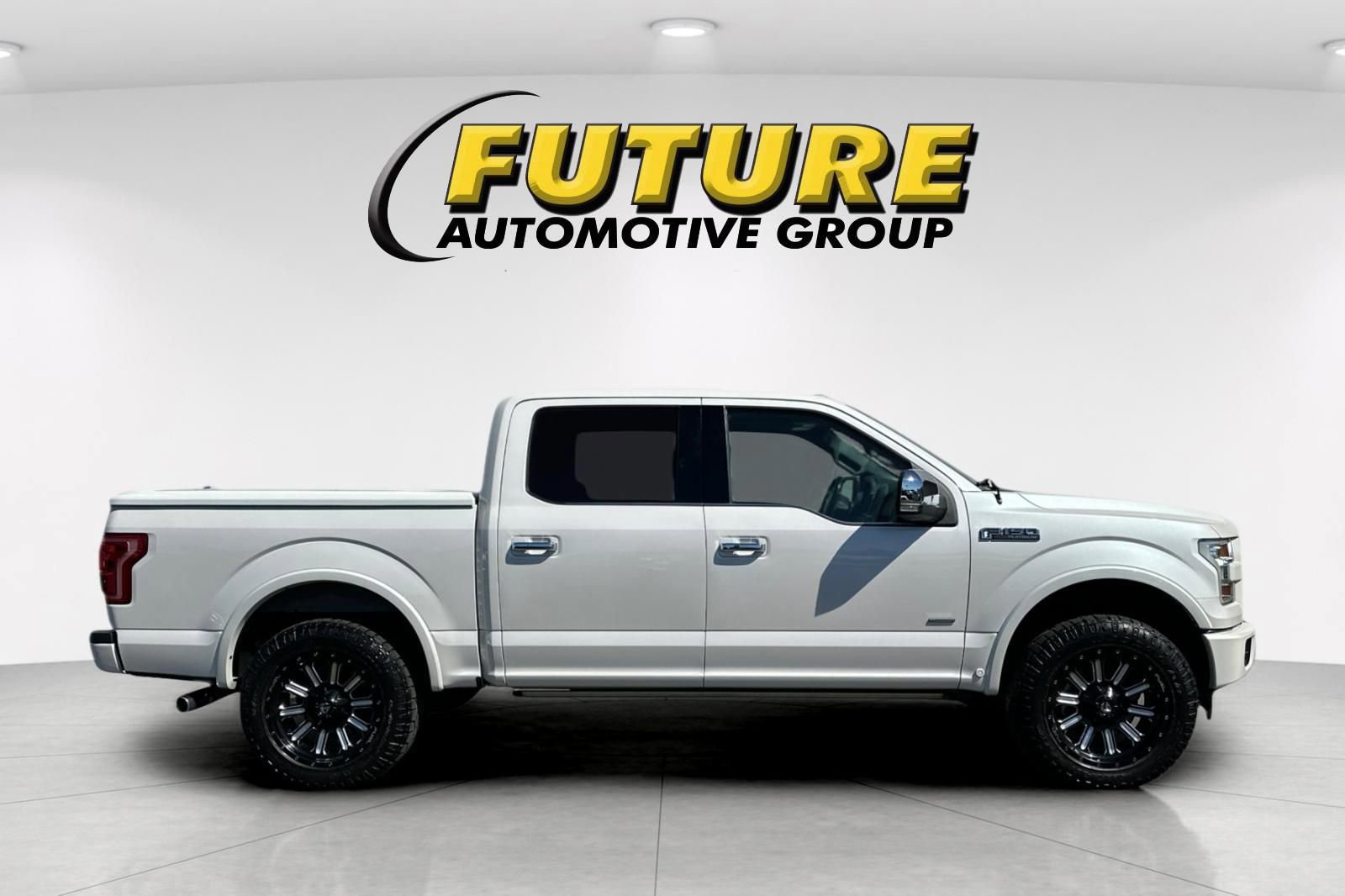 Certified 2017 Ford F150 Platinum w/ Equipment Group 701A Luxury image 6