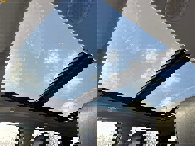 Certified 2024 Ford F250 Lariat w/ Lariat Ultimate Package image 29