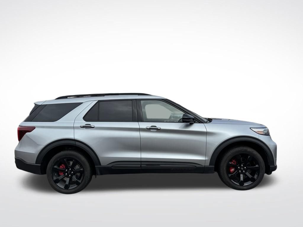 Certified 2022 Ford Explorer ST w/ ST Street Pack image 2