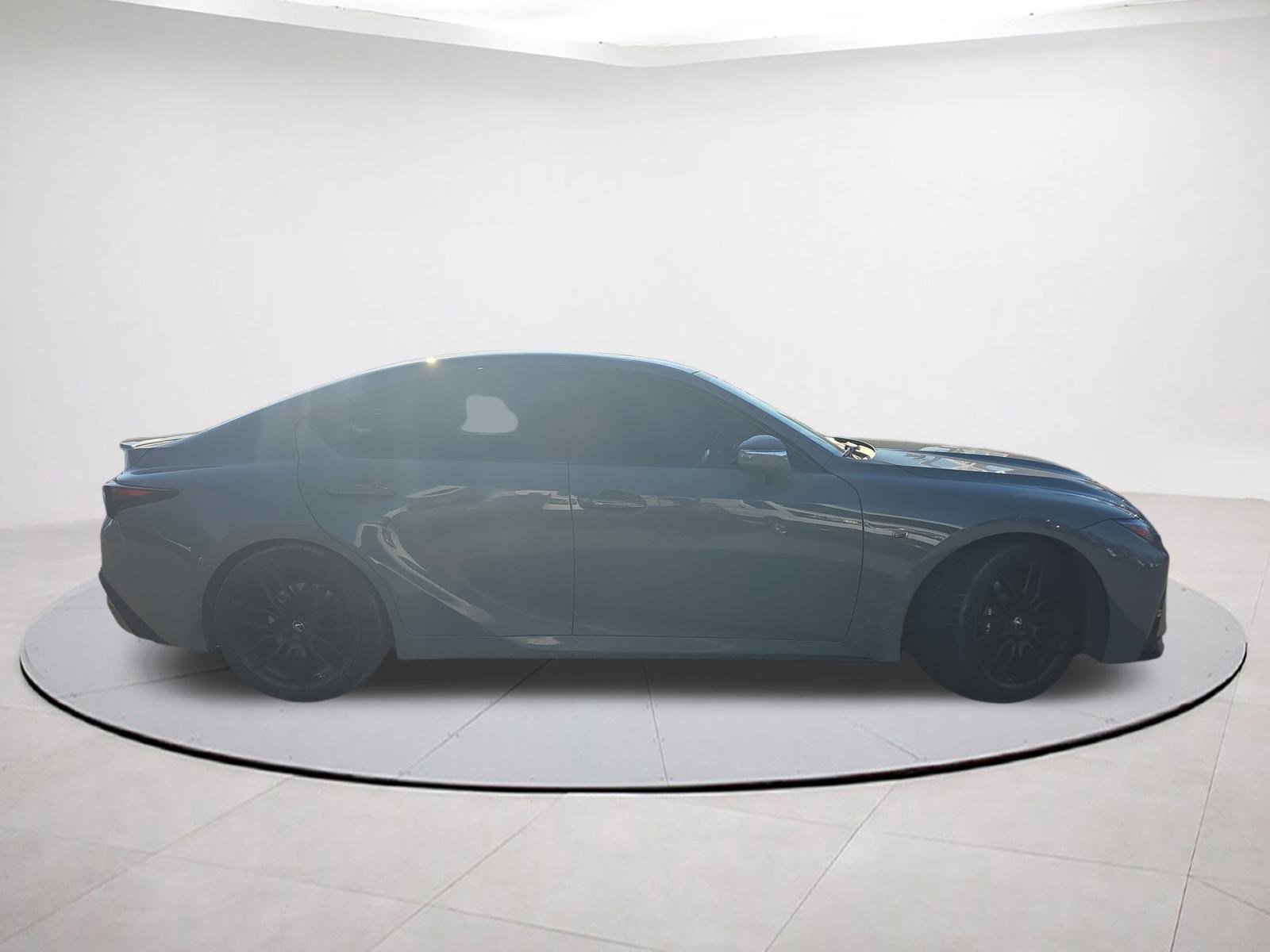 Used 2022 Lexus IS 500 image 7