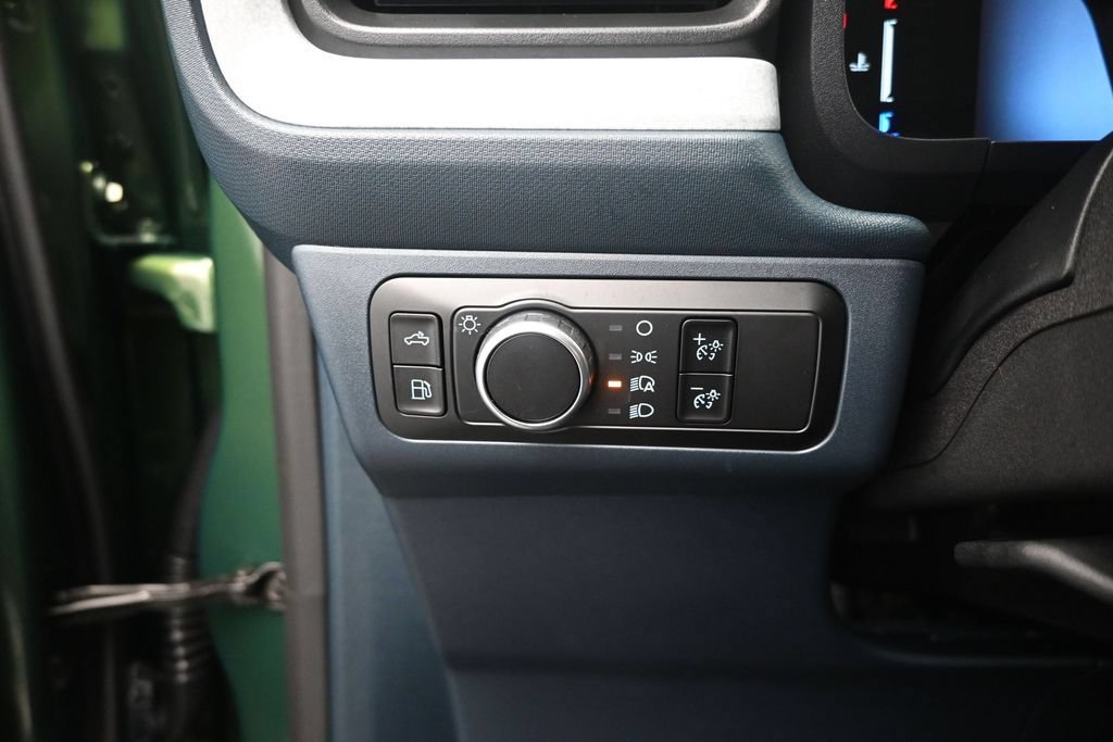 Certified 2025 Ford Maverick XLT FWD image 12