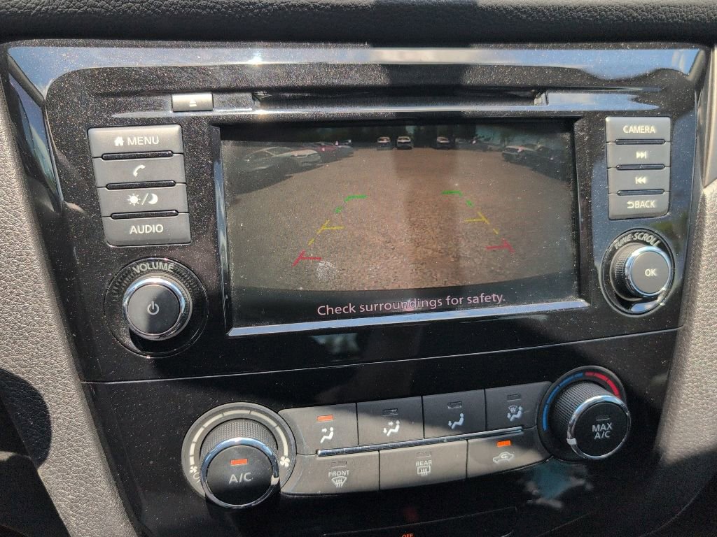 Used 2019 Nissan Rogue Sport S w/ Appearance Package FWD image 14