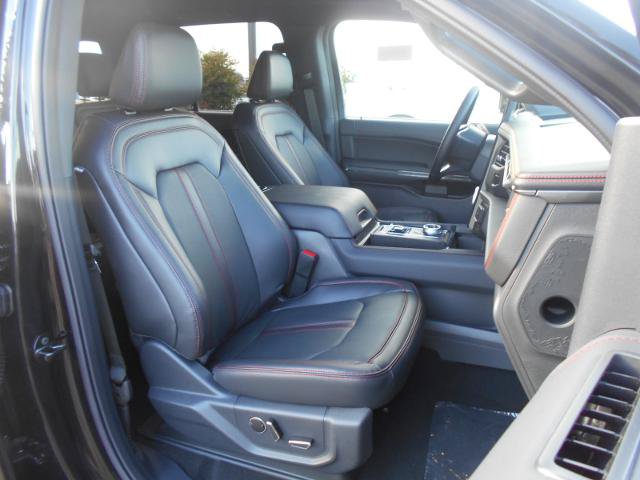 Certified 2024 Ford Expedition Limited RWD image 5