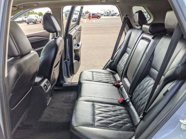 Used 2021 Nissan Rogue Platinum FWD image 17