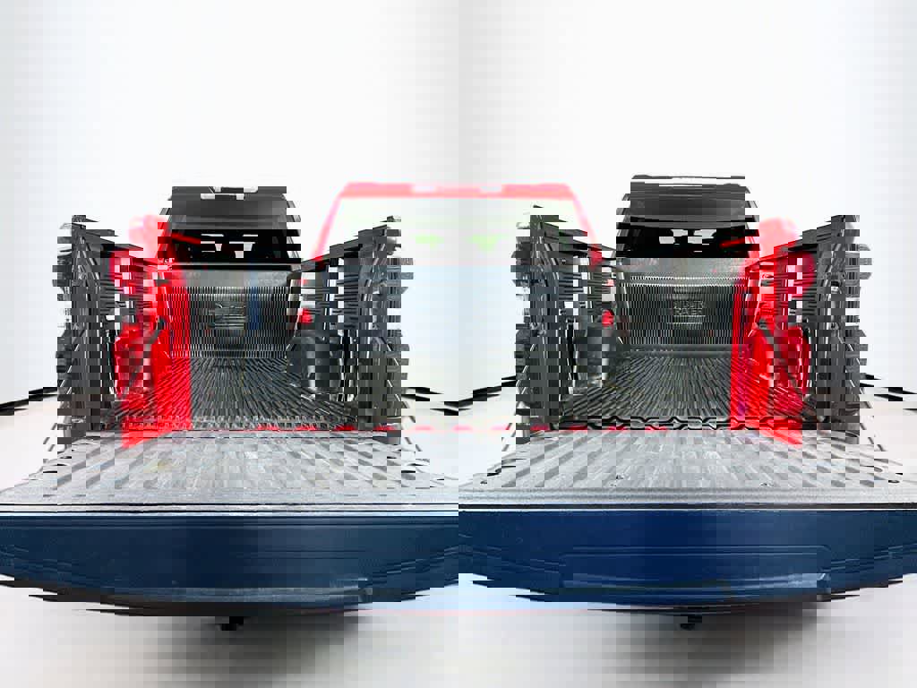 Used 2025 Chevrolet Silverado 1500 LT image 20