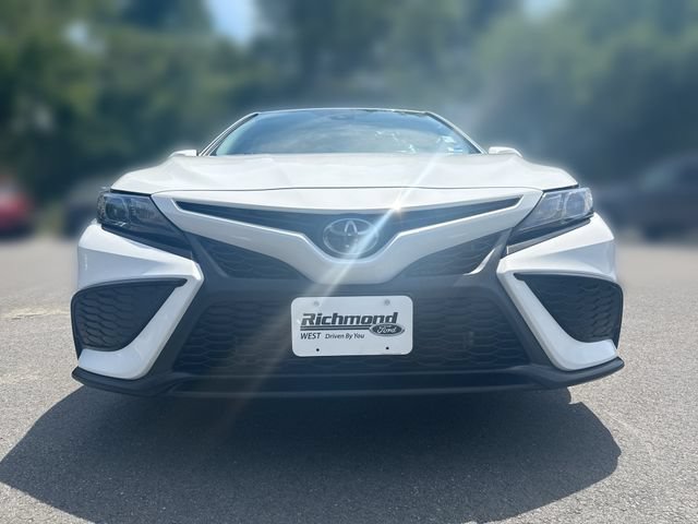 Used 2023 Toyota Camry SE w/ Cold Weather Package FWD image 3