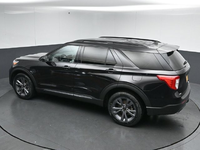 Certified 2024 Ford Explorer XLT w/ Equipment Group 202A AWD/4WD image 50