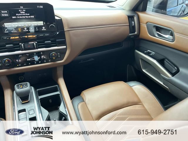 Used 2024 Nissan Pathfinder Platinum w/ Cargo Package image 16