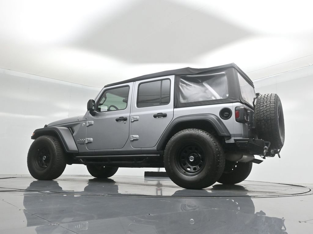 Used 2018 Jeep Wrangler Unlimited Sport image 22