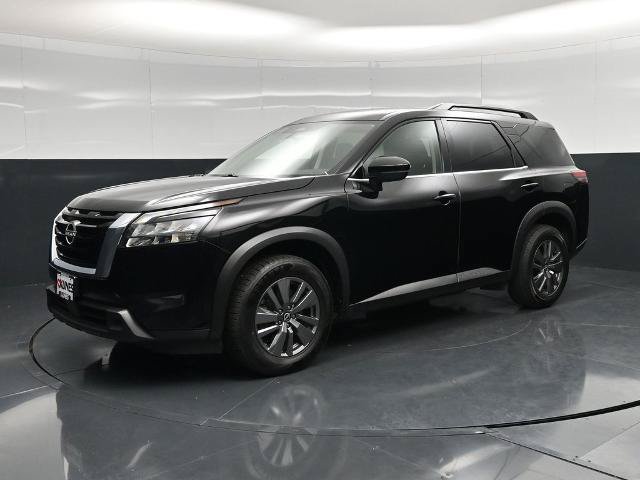 Used 2025 Nissan Pathfinder SV FWD image 7