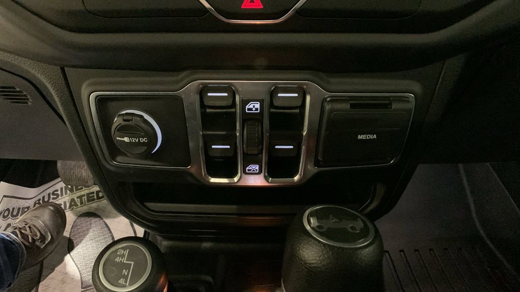 Used 2020 Jeep Wrangler Unlimited Sport S image 38