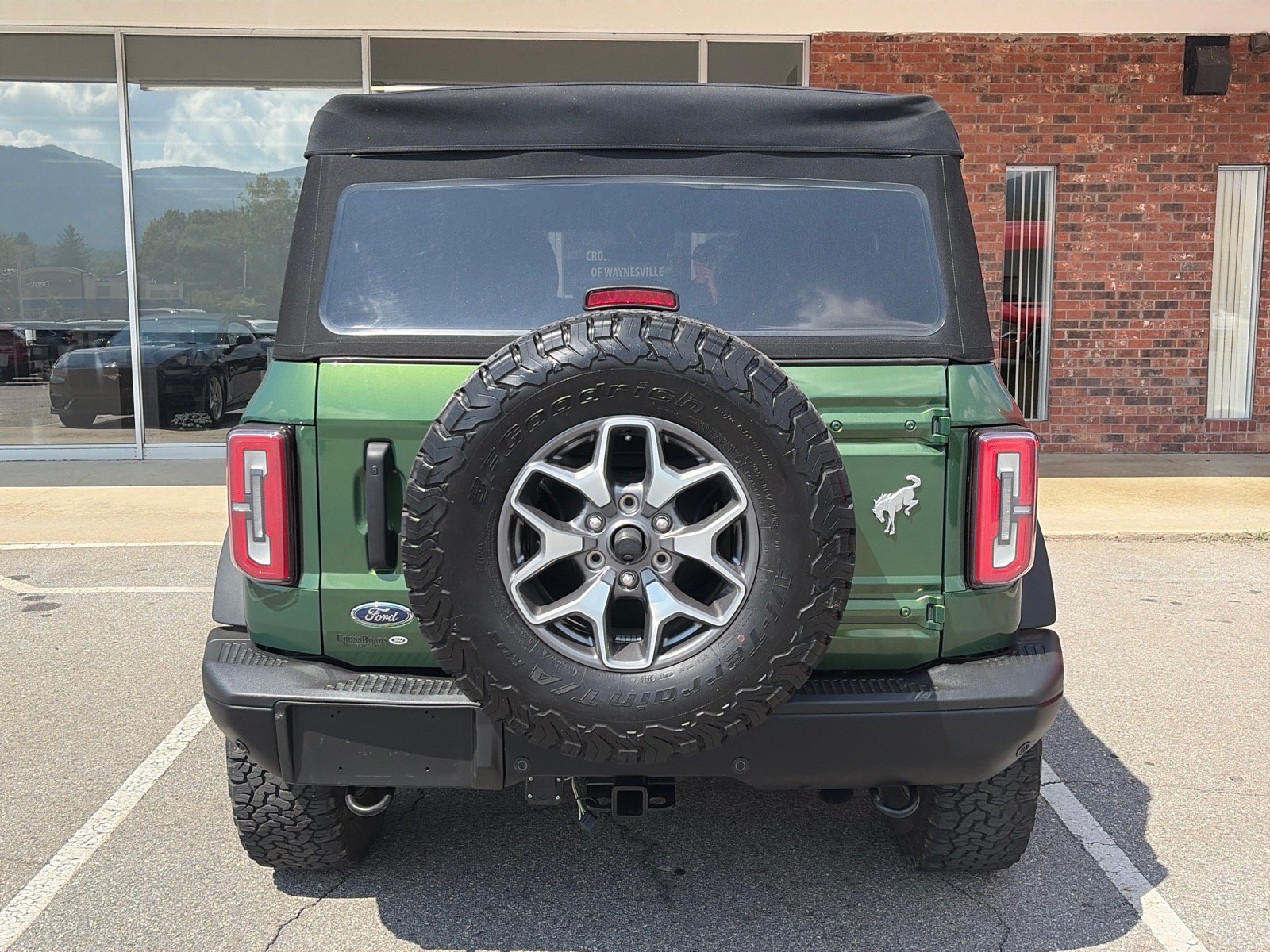 Certified 2023 Ford Bronco Badlands AWD/4WD image 3