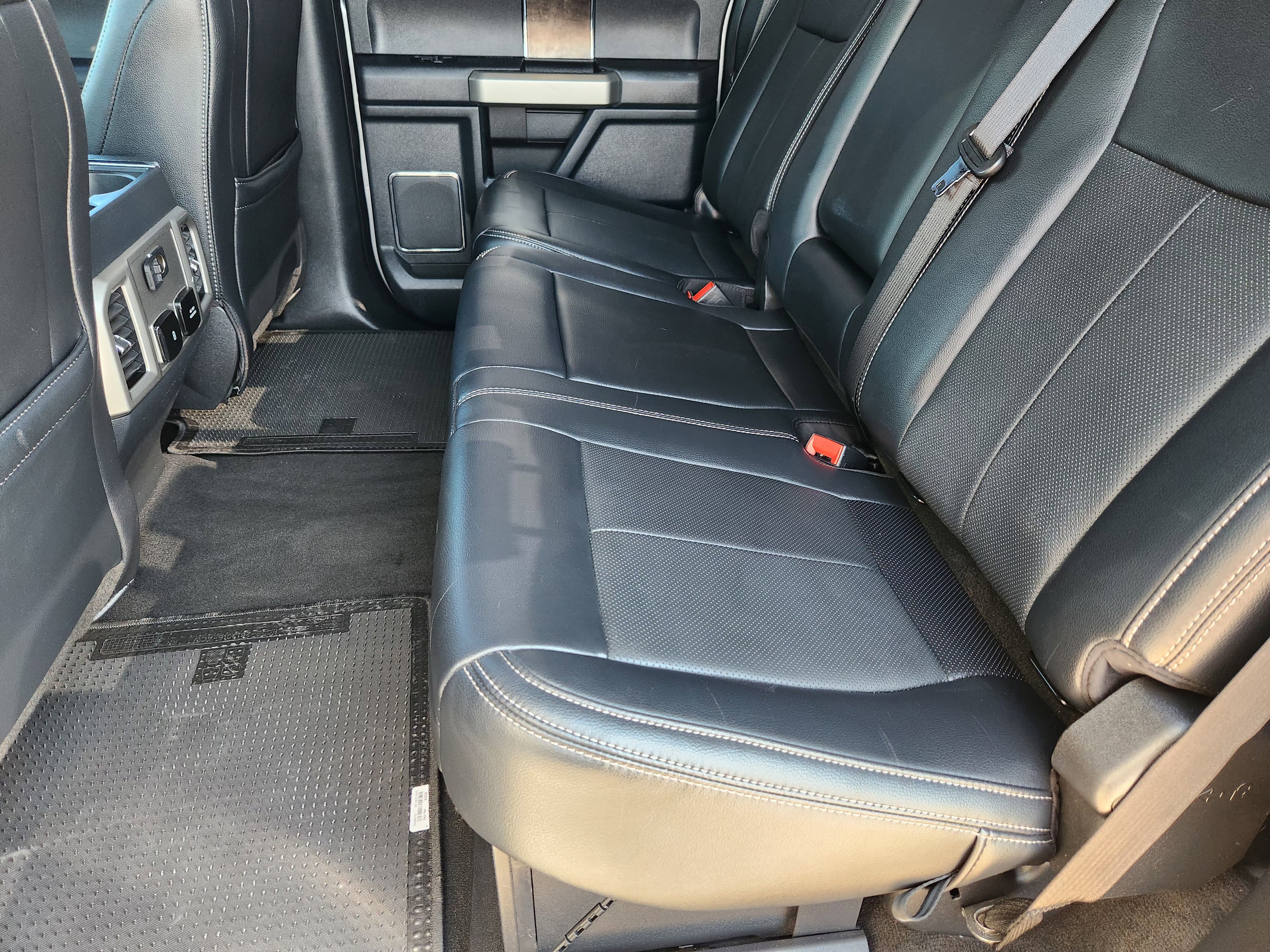 Certified 2022 Ford F250 Lariat w/ Lariat Ultimate Package AWD/4WD image 30