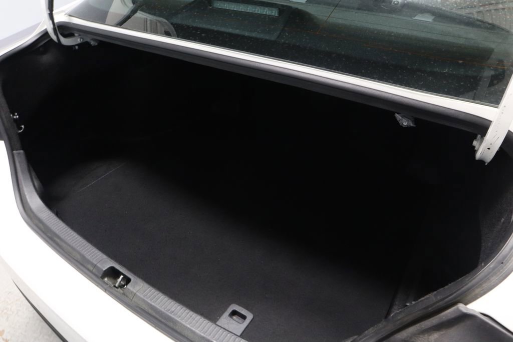 Used 2025 Toyota Camry LE FWD image 16