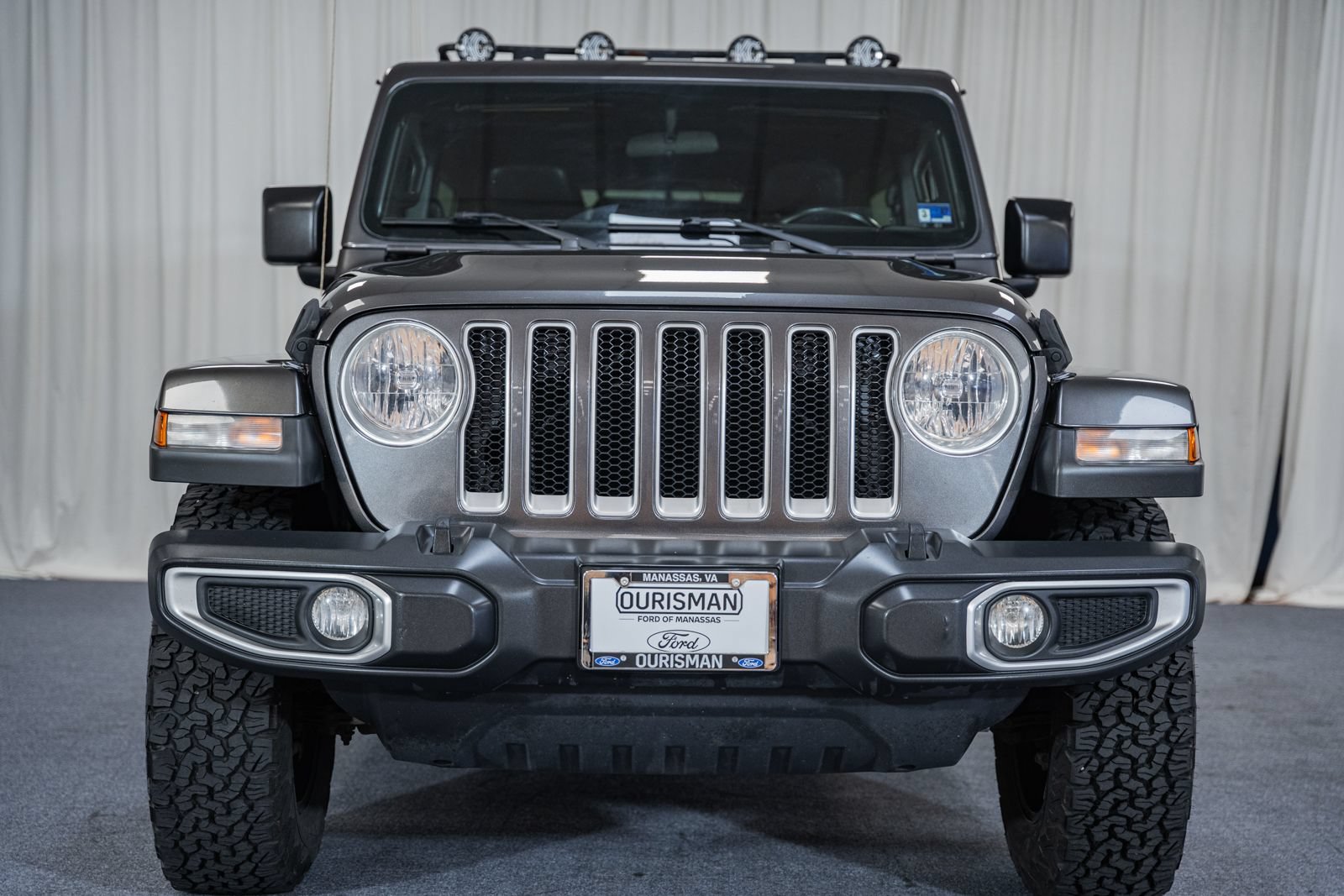 Used 2018 Jeep Wrangler Unlimited Sahara AWD/4WD image 2