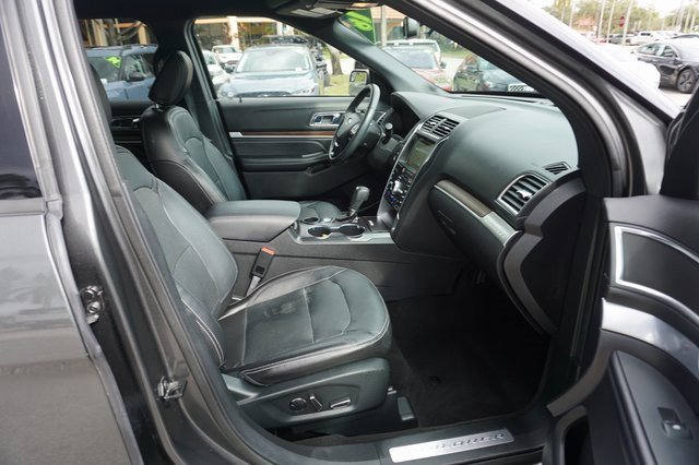 Certified 2018 Ford Explorer Limited image 8