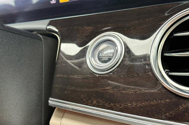 Used 2020 Mercedes-Benz E 350 Sedan image 19