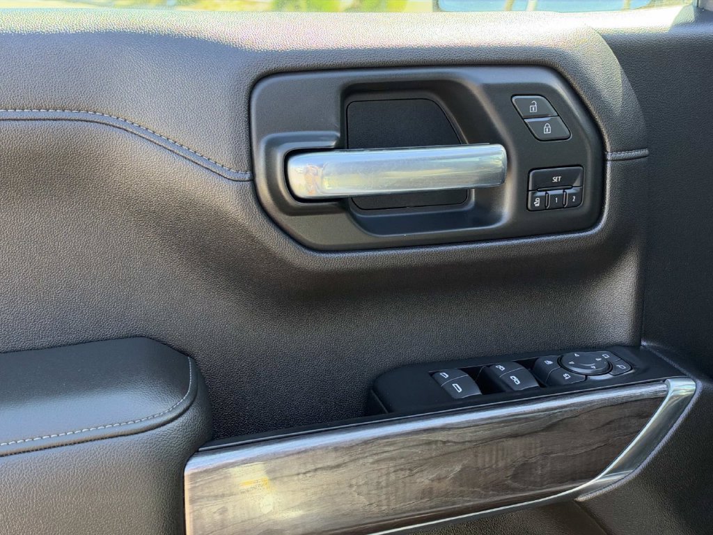 Used 2019 Chevrolet Silverado 1500 LTZ w/ LTZ Plus Package RWD image 23