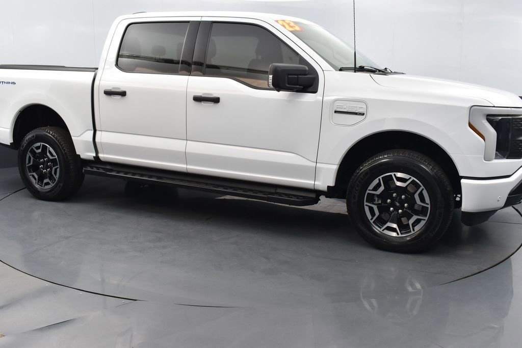 Certified 2023 Ford F150 Lightning XLT image 6