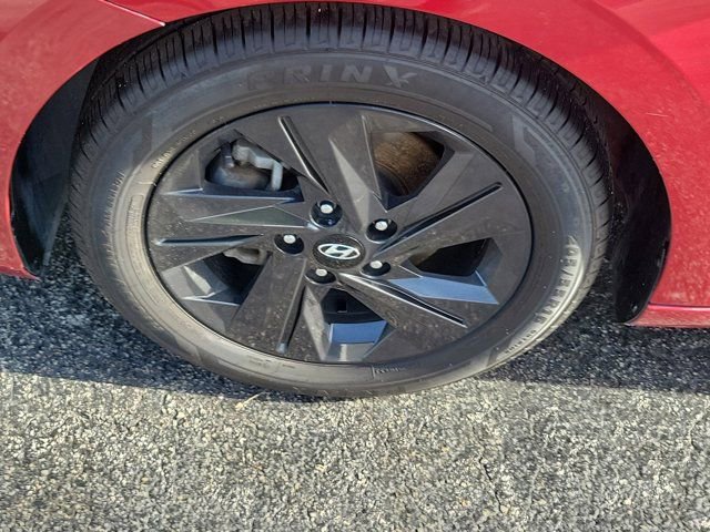 Used 2021 Hyundai Elantra SEL FWD image 7