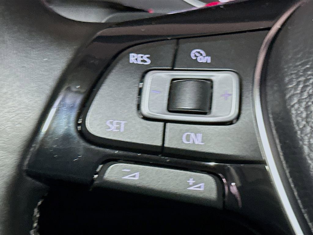 Used 2018 Volkswagen Golf S AWD/4WD image 34