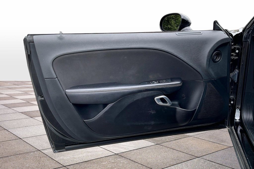 Used 2022 Dodge Challenger R/T RWD image 23