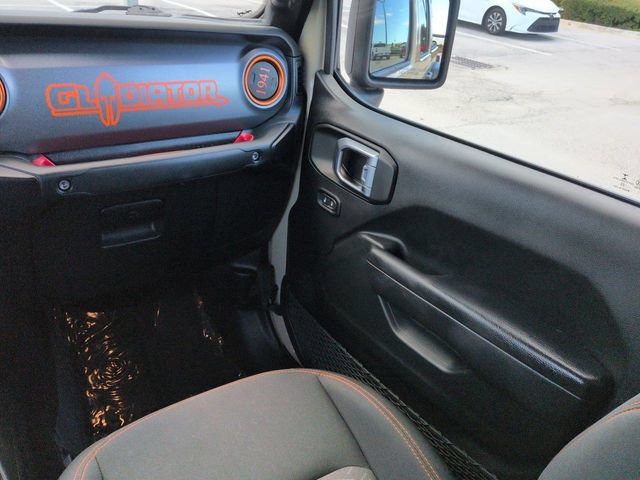Used 2022 Jeep Gladiator Mojave w/ Trailer Tow Package AWD/4WD image 17
