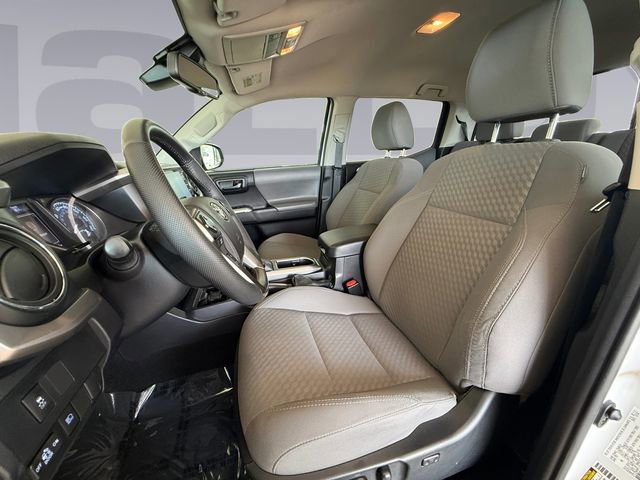 Used 2023 Toyota Tacoma SR5 AWD/4WD image 10