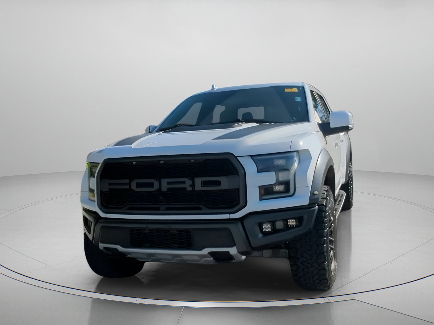Certified 2019 Ford F150 Raptor w/ Equipment Group 802A Luxury image 2